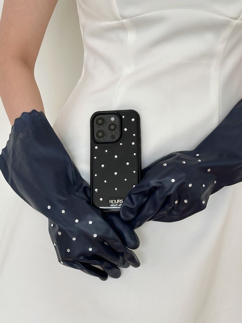 cubic stud case (black)
