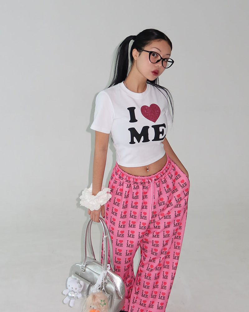 I love lettering jogger pants