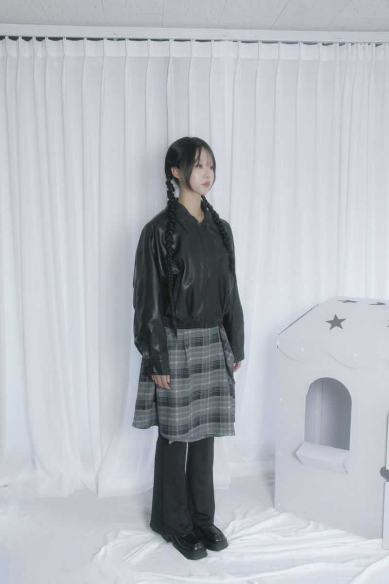 Oversized fit leather cropped jacket collar jumper