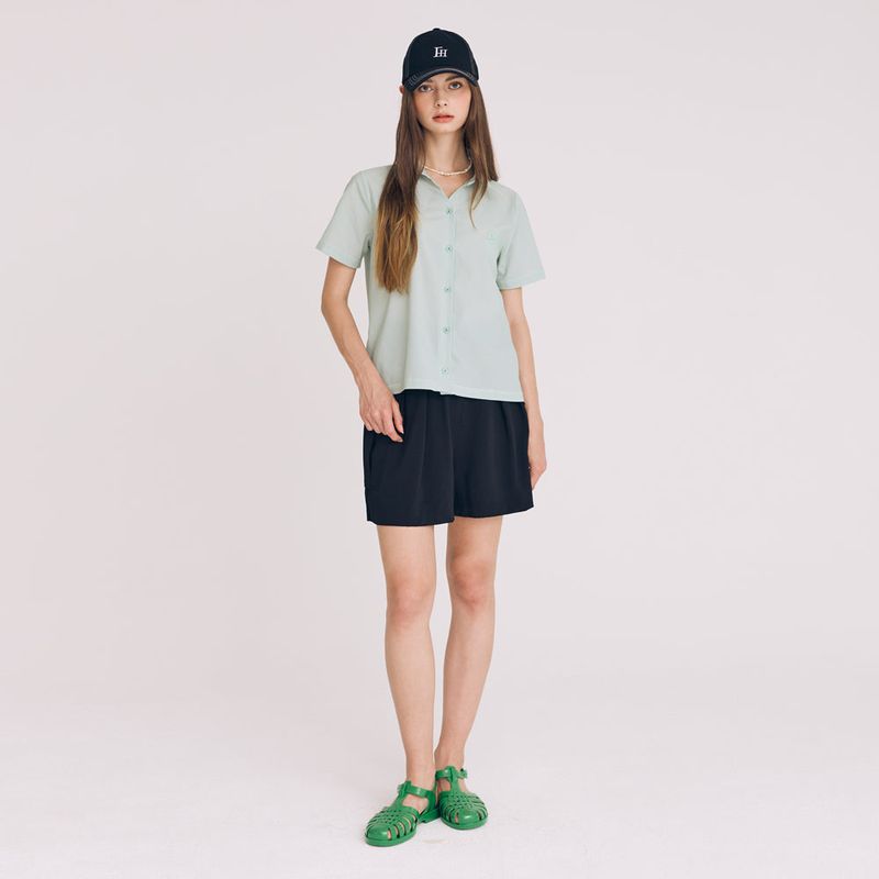 TWO BUTTON PINTUCK WOOL SHORTS (BLACK)