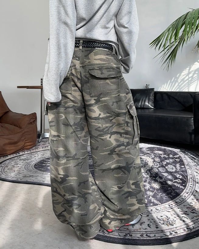 Ruiff Wide Cargo Pants