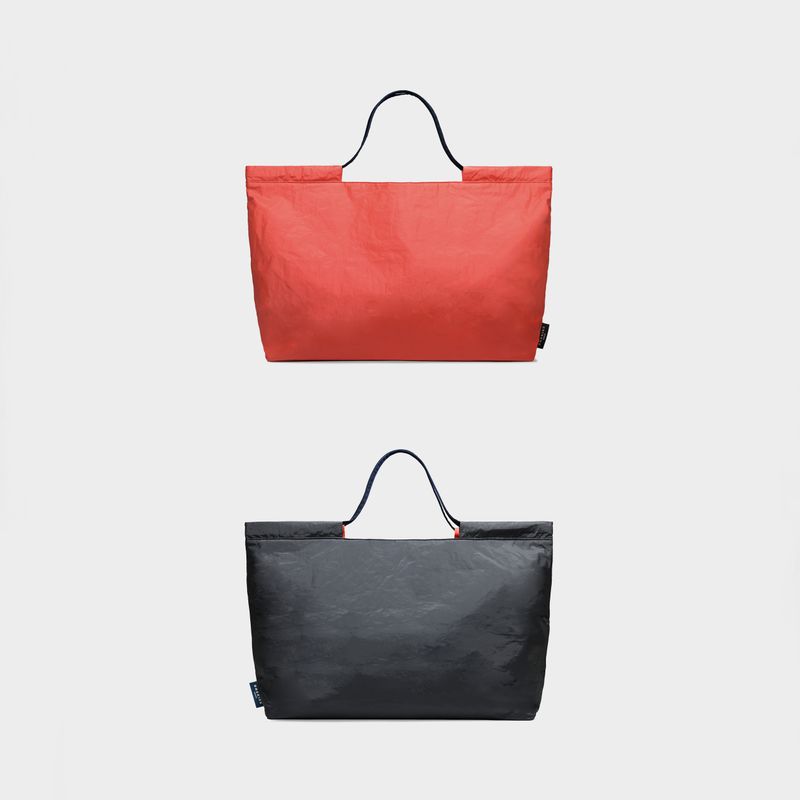 BASKISS（バスキス）の「TYVEK FLEXIBLE BAG - Red Orange & Dark Gray (LARGE)（Bags）」