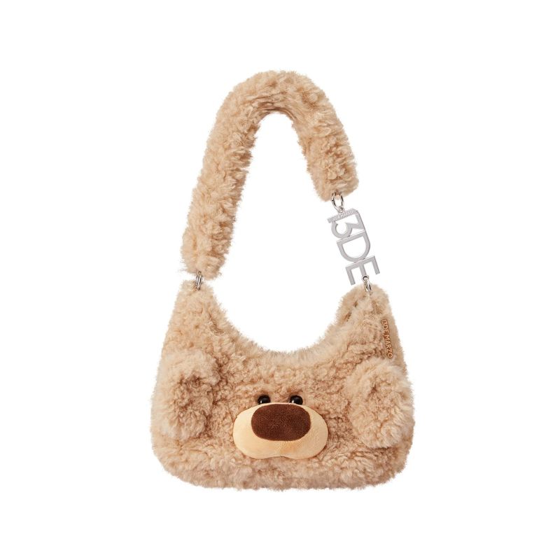 13DE MARZO Doozoo Fuzzy Underarm Bag
