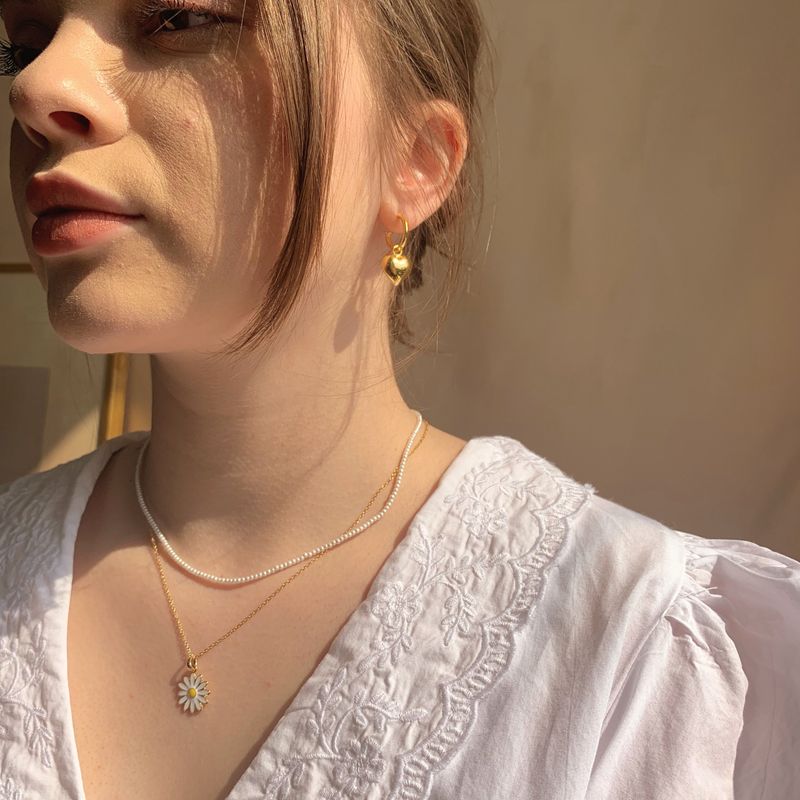 Jeanne Daisy Necklace