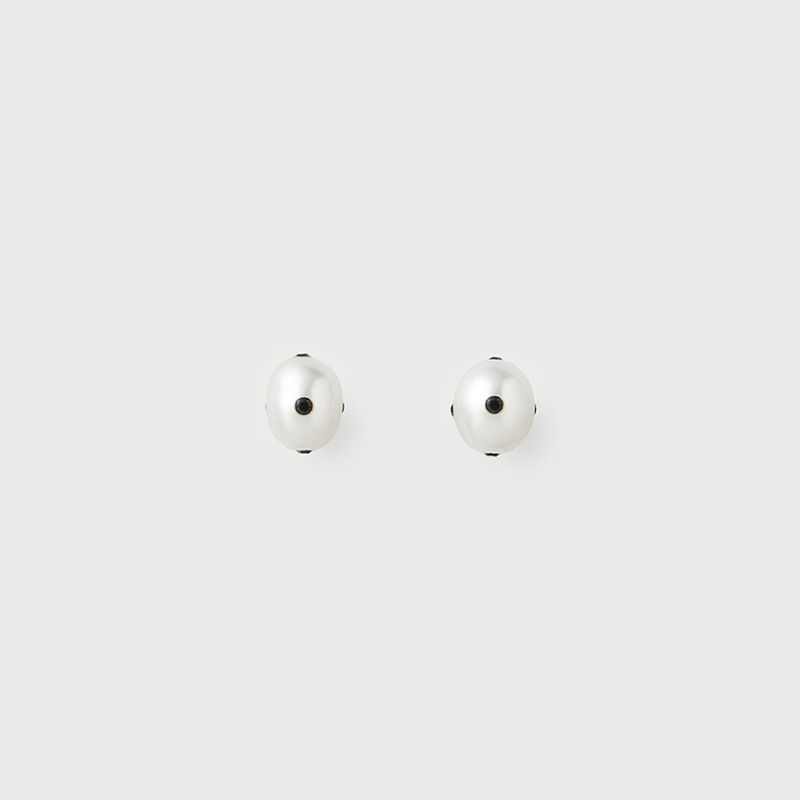 PEARLSONATE(パーソネイト)の「Signature Polkadots Earrings, Black(Accessories)」
