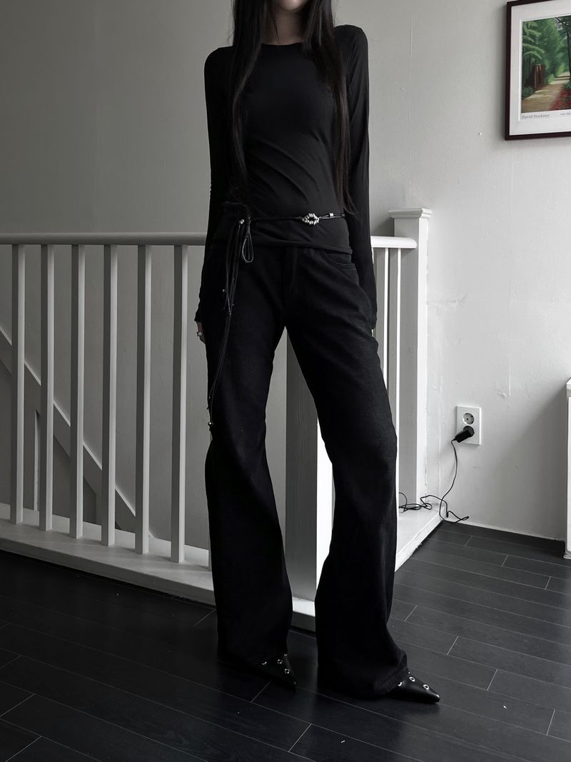 URBAN UNIQUE（アーバンユニーク）の「velvet slim bootcut denim（Pants）」
