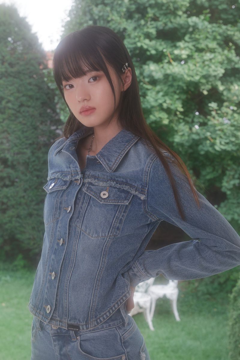 DENIM CURVED FRINGE JACKET (BLUE)