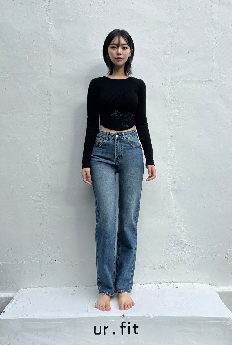 STRAIGHT FIT DENIM PANTS code 18317