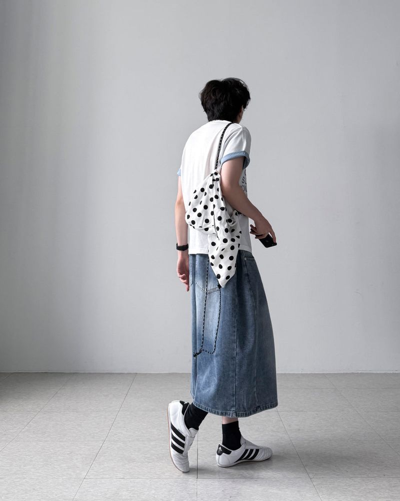 Peeling Dot Hood Bag