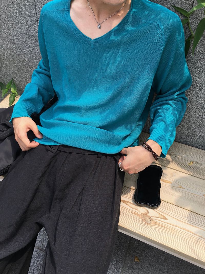Cores Linen V-Neck Lightweight Knit 4C