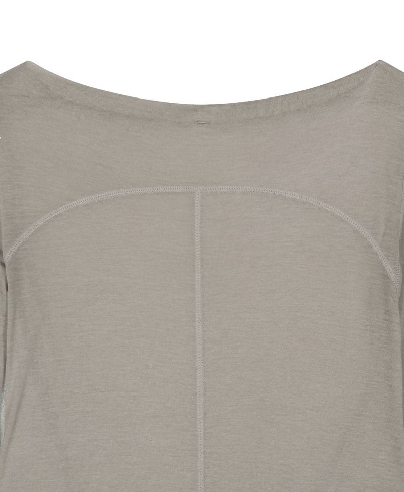 Curved Cut Layered Tee / Warm Grey