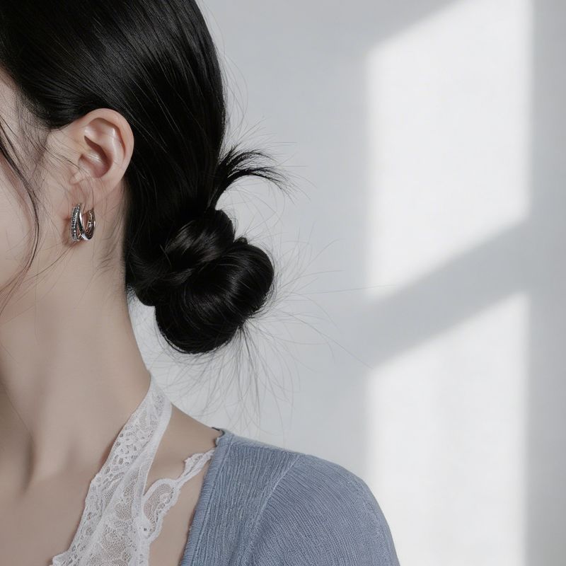 Glint Dual Ring Huggies Piercing
