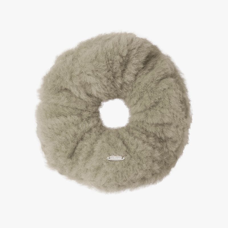 mellotory（メロートリー）の「ワイドファーシュシュ (カーキベージュ)（ヘアアクセサリー）」
