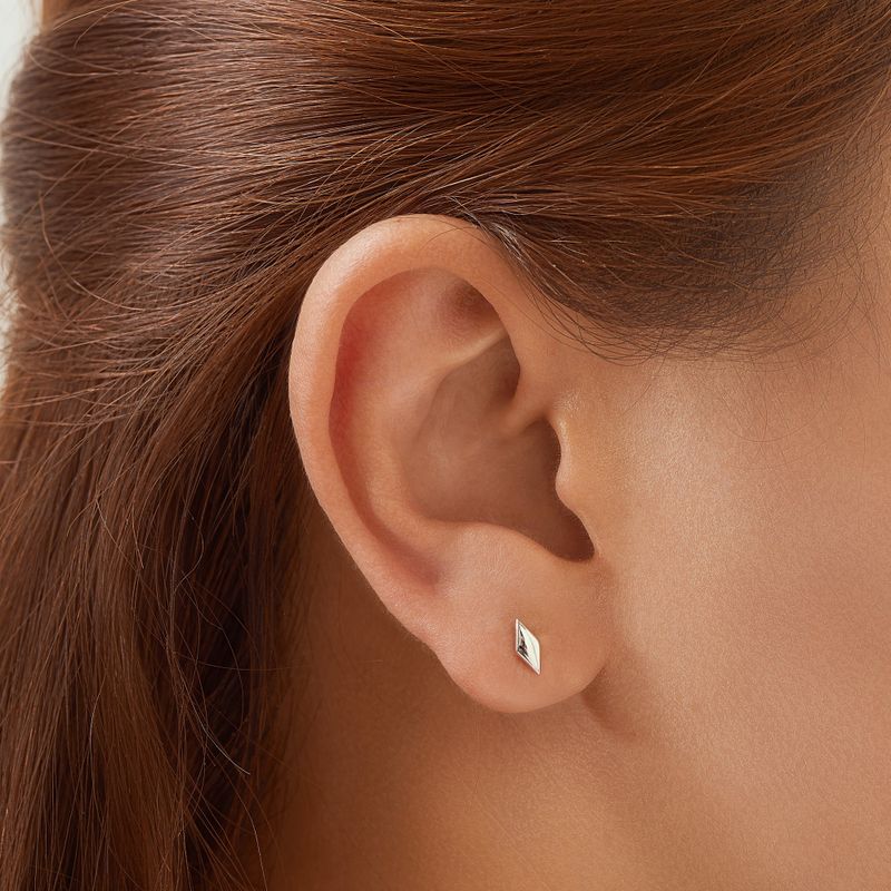 Silver Sparkle Stud 925 Silver Earring E061-02H