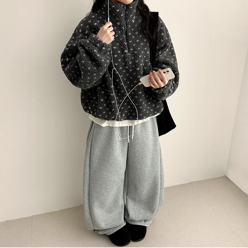 Marie Heart Dot Pattern Fleece High Neck Half Zip Up