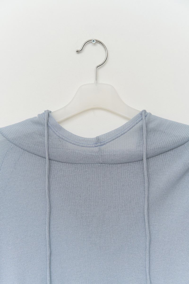 (W) Seal Sheer Hooded Top