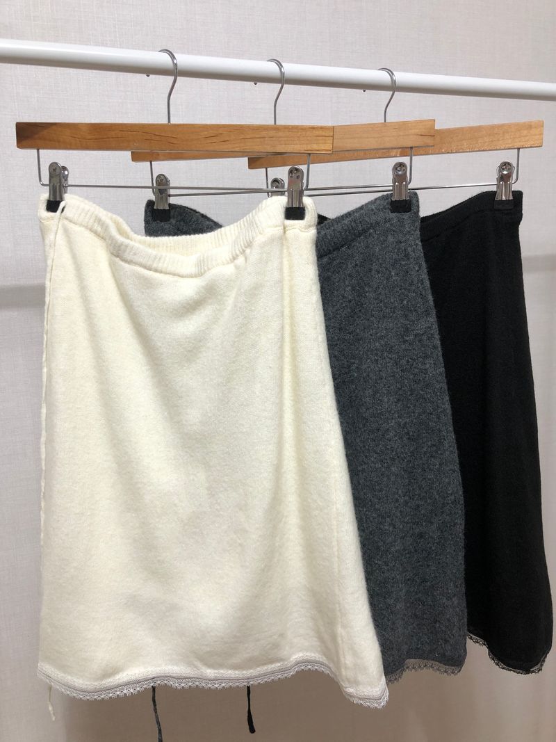 mood knit skirt