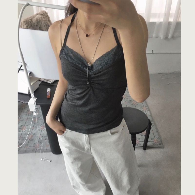 cloudemotion（クラウドエモーション）の「chrome volume lace halter sleeveless top（Tops）」
