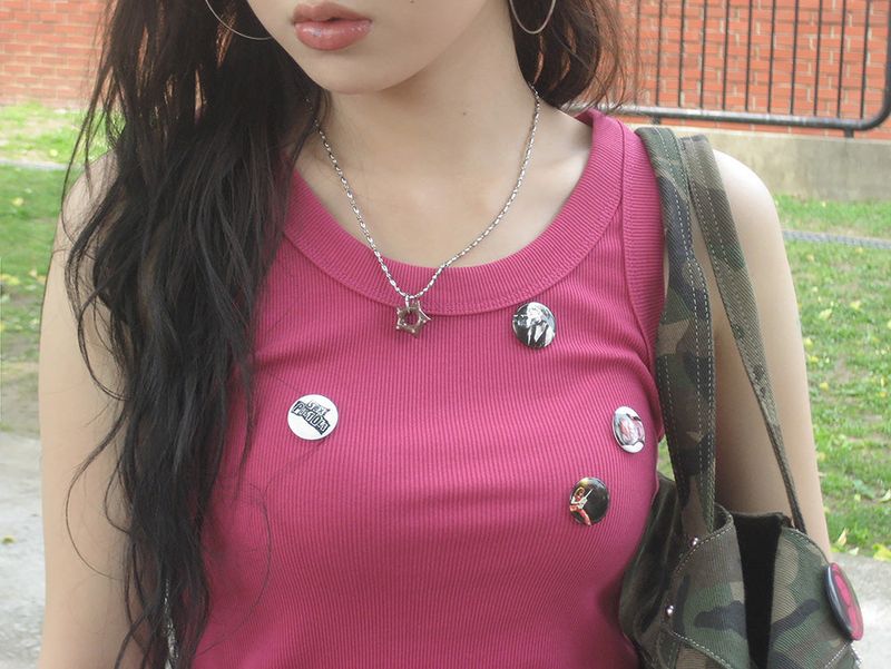 gleaming little star dot necklace [brown]