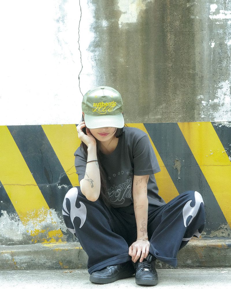neversaynever®︎（ネバーセイネバー）の「オーセンティックラブ ナイロンキャップ アーミーグリーン（Hats）」