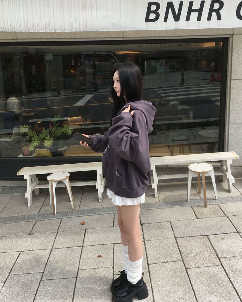 White frill cancan shorts