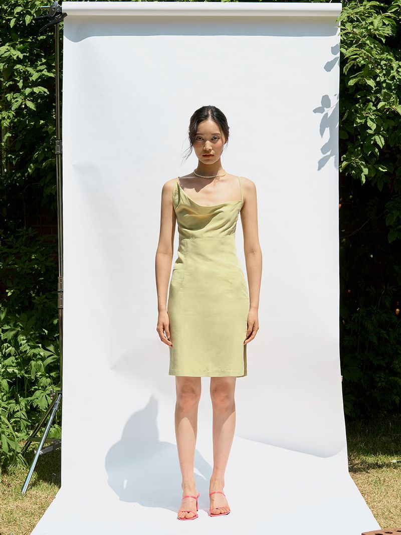 Unbalance draped dress (Light green)