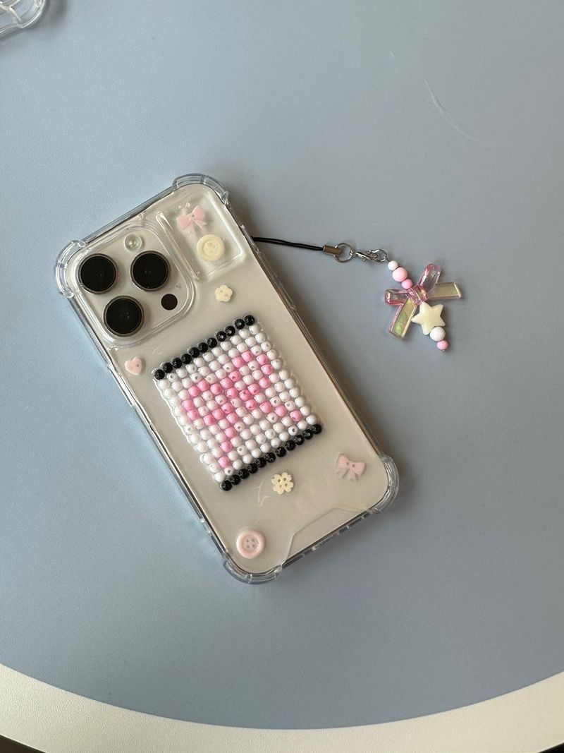 teenlee（ティンリー）の「[made]"リボンビーズ"ケース（スマホグッズ/小物）」