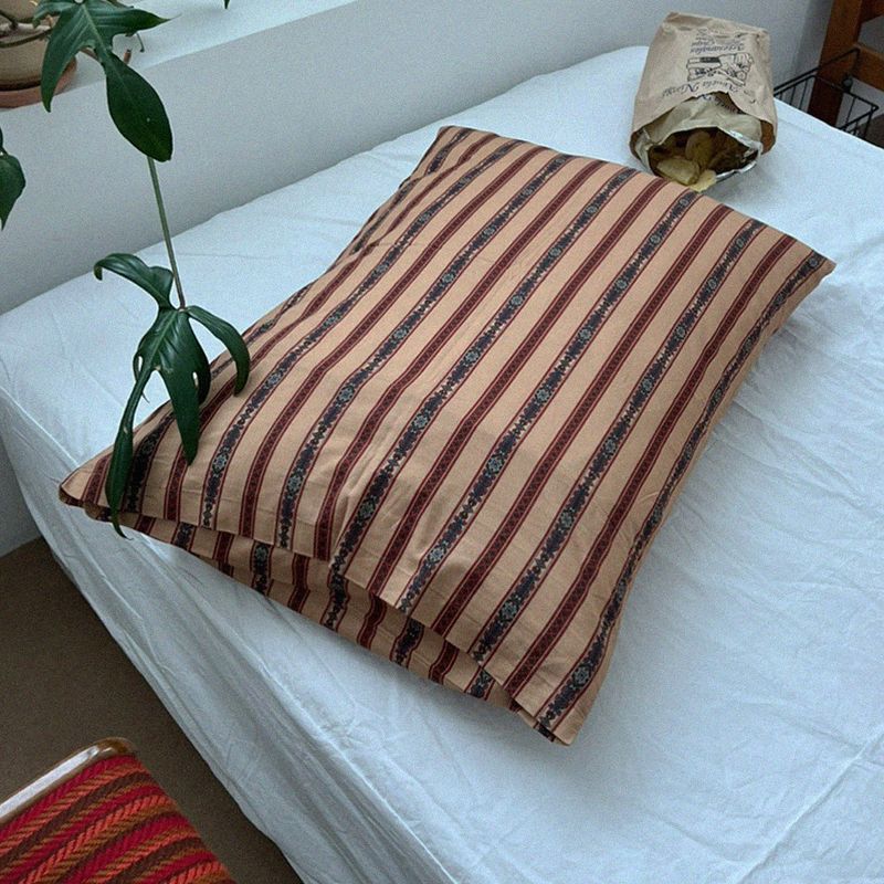 egon pillow cover (40x60cm)
