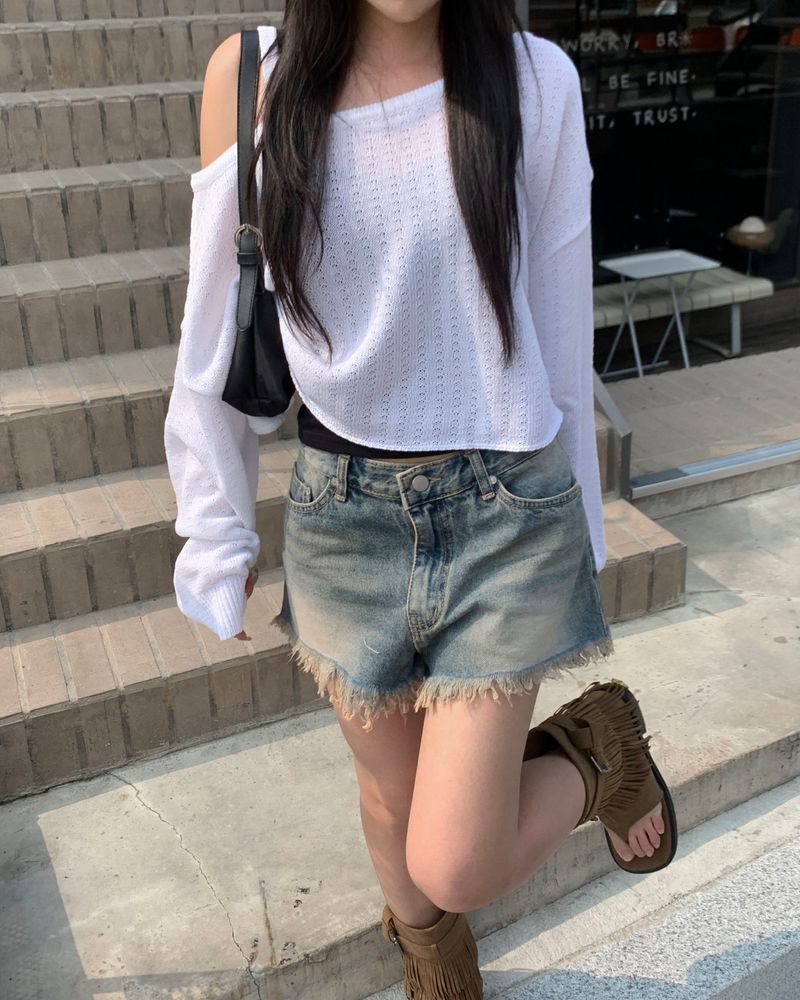 Fringe denim shorts