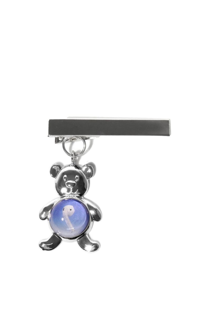 HUGGINGOATの「TEDDY ATE AIRPOD YESTERDAY HAIR PIN(Hair Accessories)」