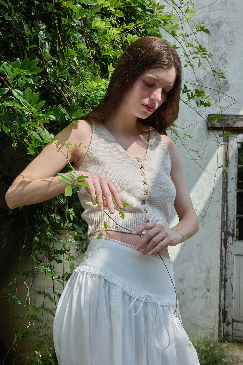 Nuts sleeveless knit_beige