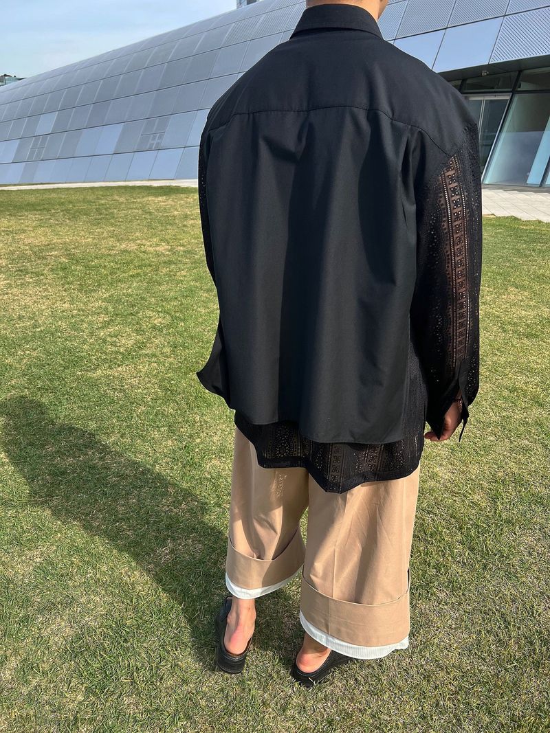 LACE PANEL SHIRTS_BK