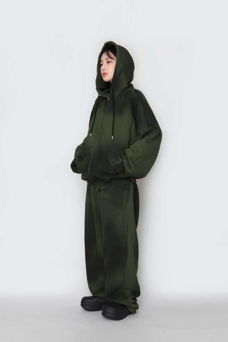 Spray washed hood zip-up