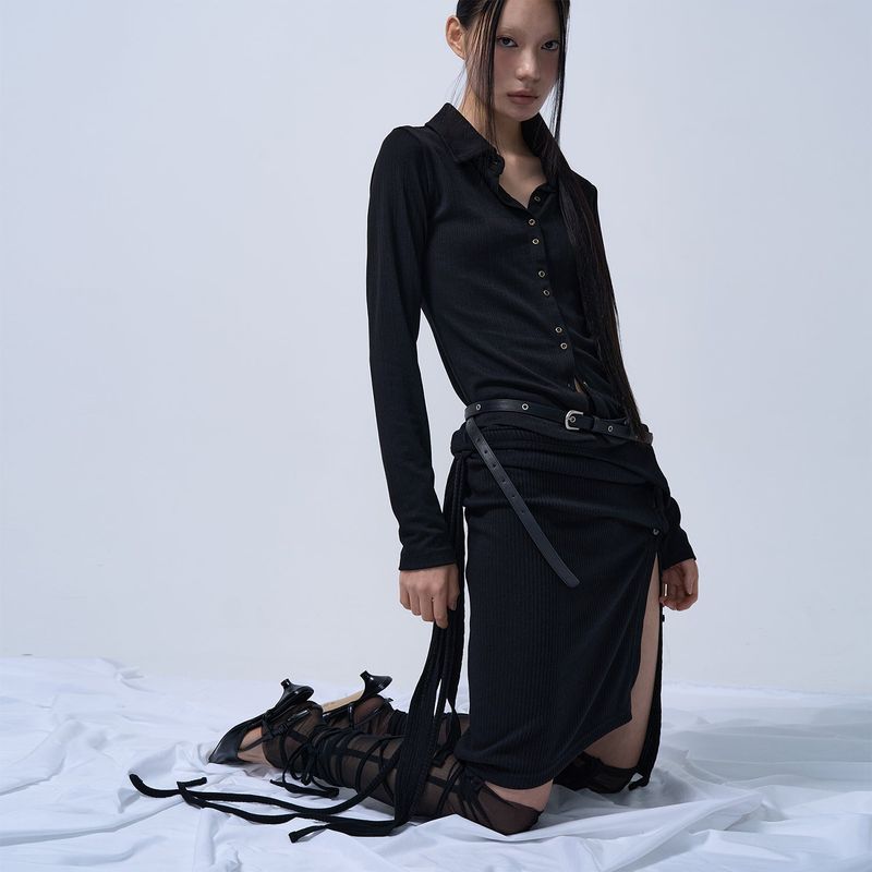 ZIZEMUSEUM(ジゼミュージアム)の「BUTTON DETAIL SHIRTS CARDIGAN(BLACK)(Tops)」