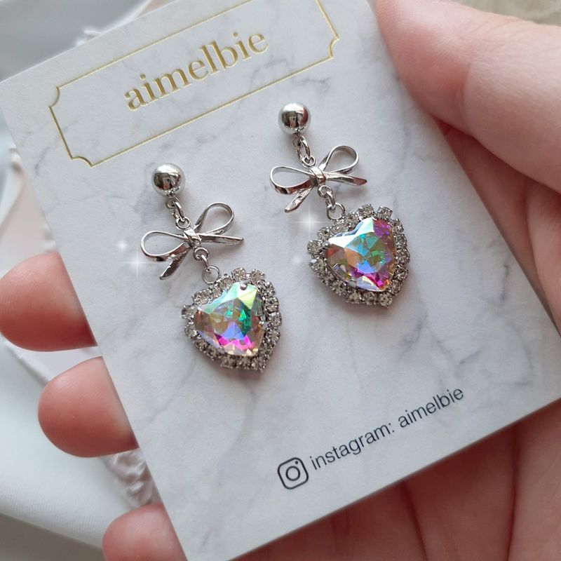 Rainbow Princess Heart Earring (Lovelyz Jiae Earring)