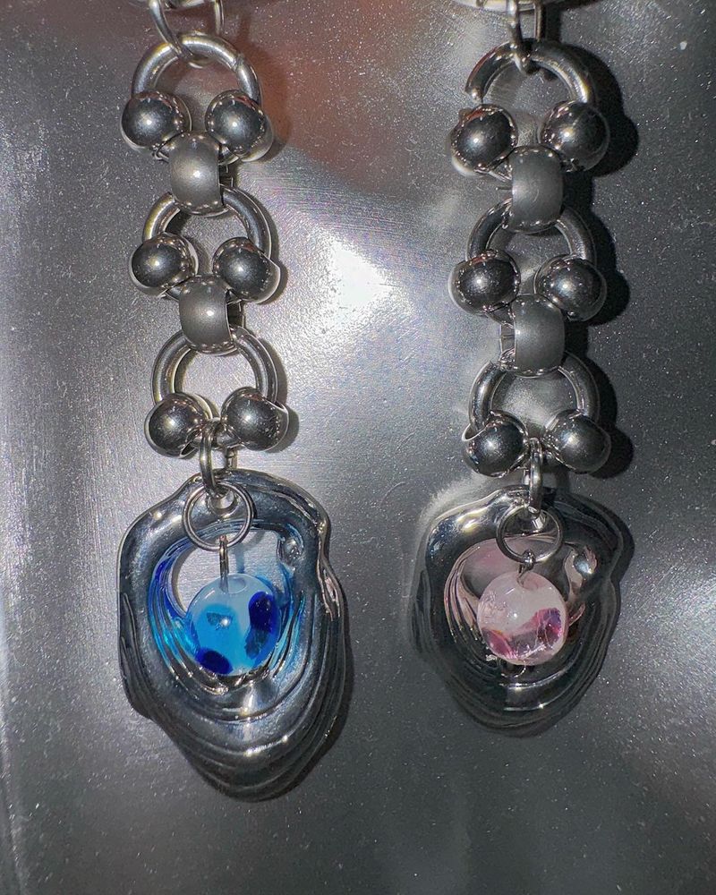 Underrated gem Keychain (2color)