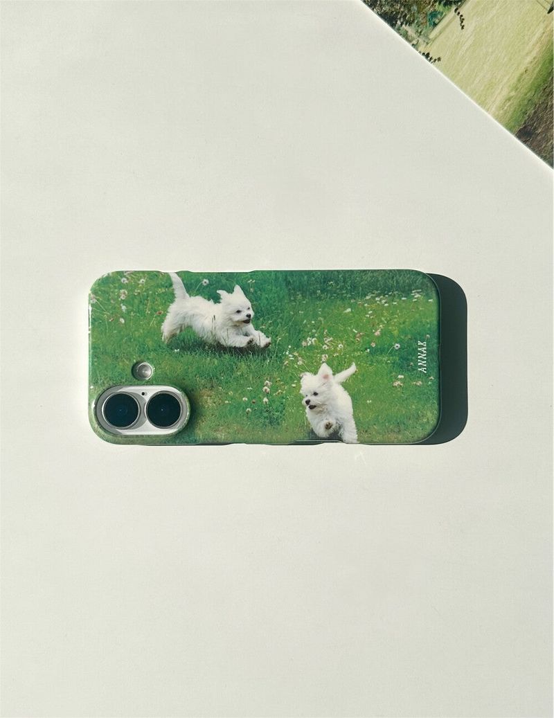 Annak（アンナック）の「[playful spring puppies hard case]（Smartphone Accessories）」