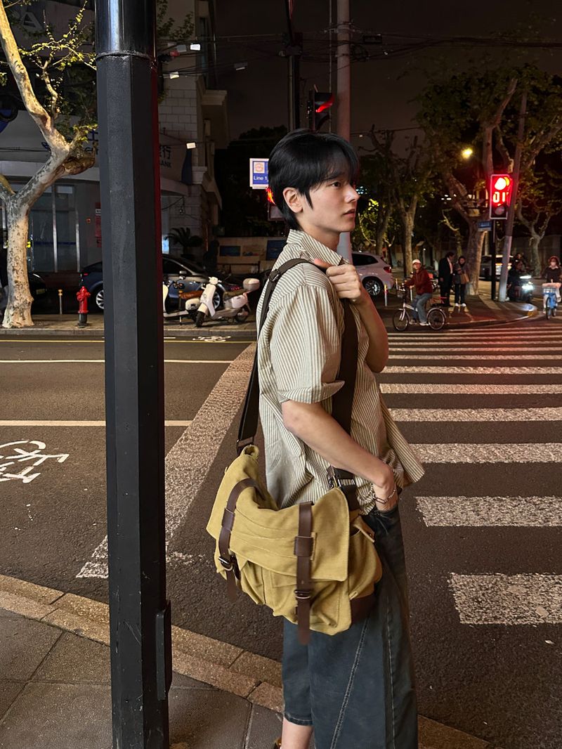 WHAT A LOOK（ワット ア ルック）の「キョートアメカジバックルクロスバッグ（バッグ）」