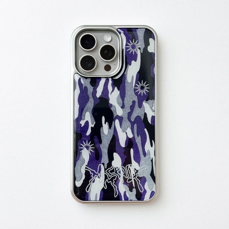 MEMORIESBOUNDARY（メモリーズバウンダリー）の「Sharpburst Camouflage Phone Case (SV_Purple)（Smartphone Accessories）」