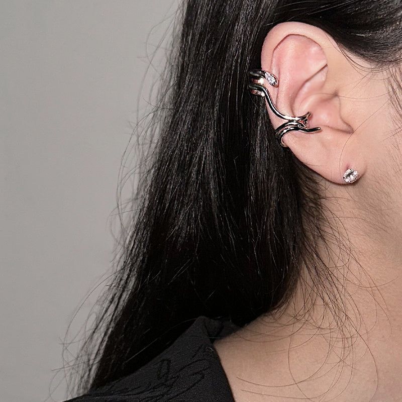 Bling Skull Wave Ear cuff 1PC