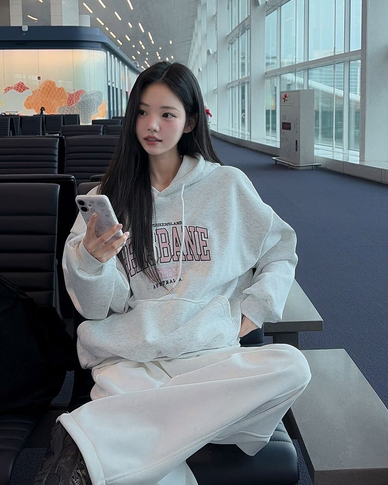 MAYBINS（メイビンス）の「Rivens Hooded Sweatshirt（Tops）」