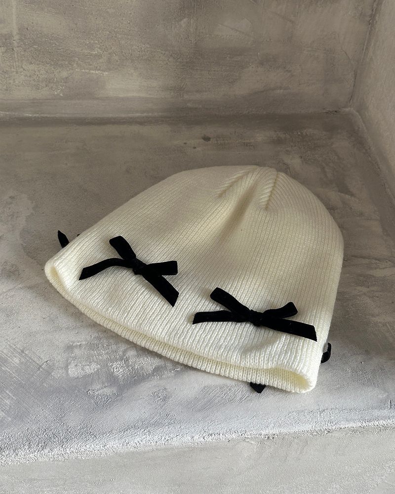 Ribbon kitsch beanie