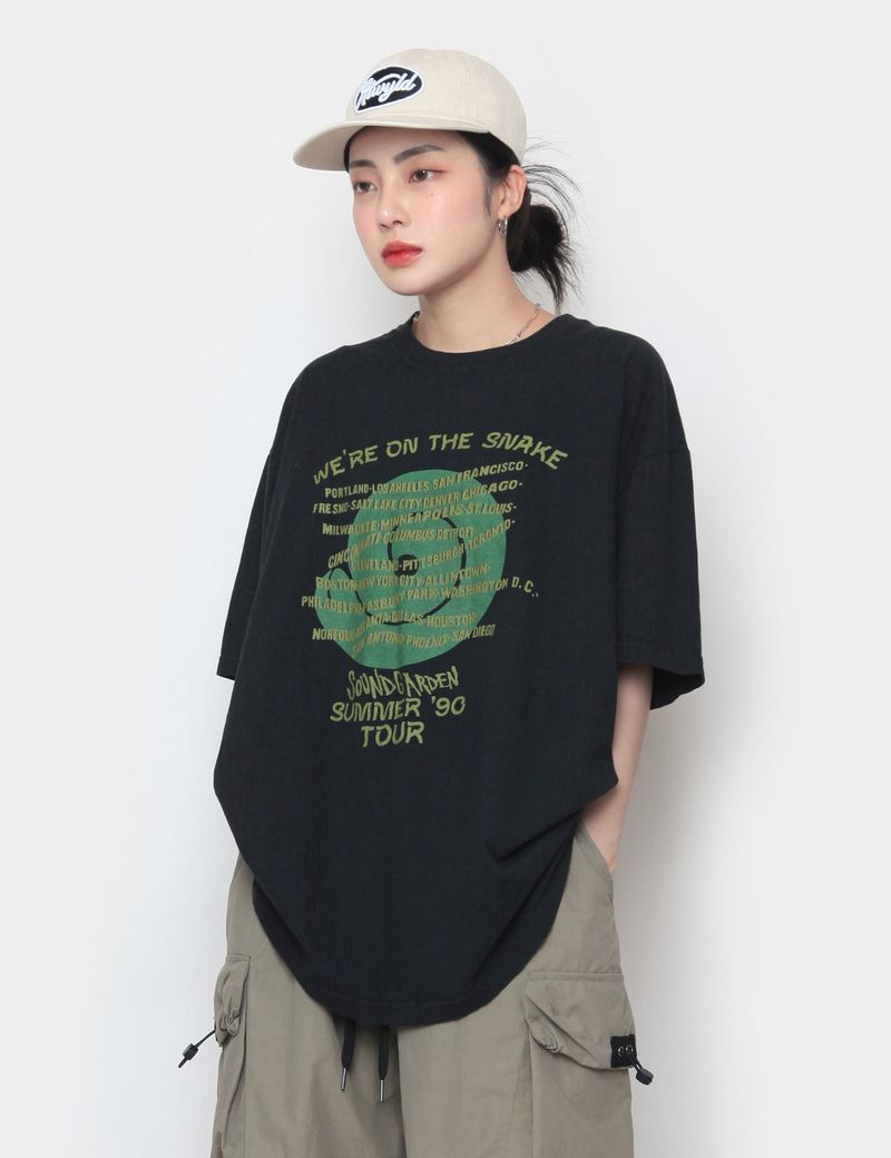 nutellike(ヌテールライク)の「Snake Tour Short-Sleeved T-Shirt(Tops)」