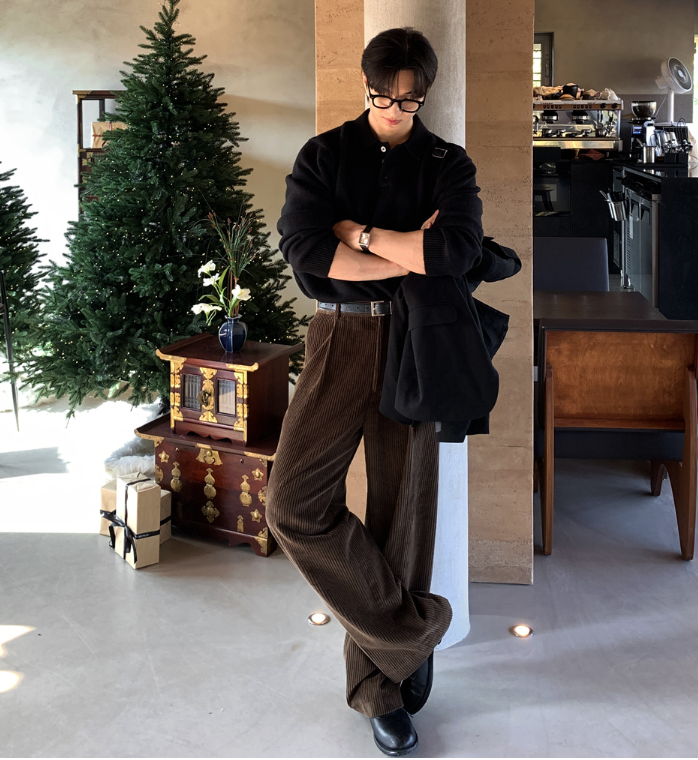 Defaced Late Back Banding Corduroy Wide Pants