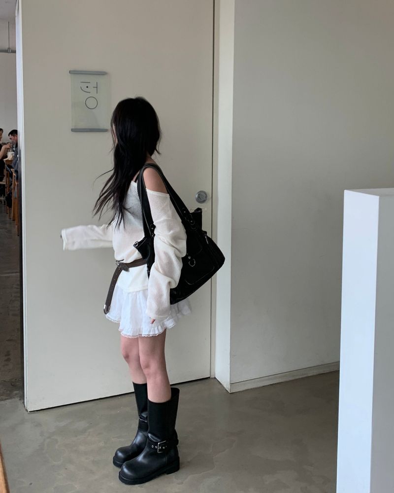 Belted half boots
