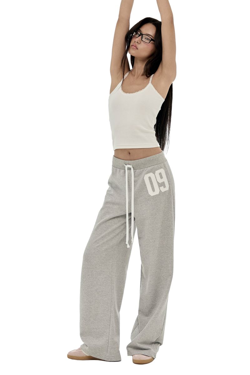 09 Numbering straight pants, Pink