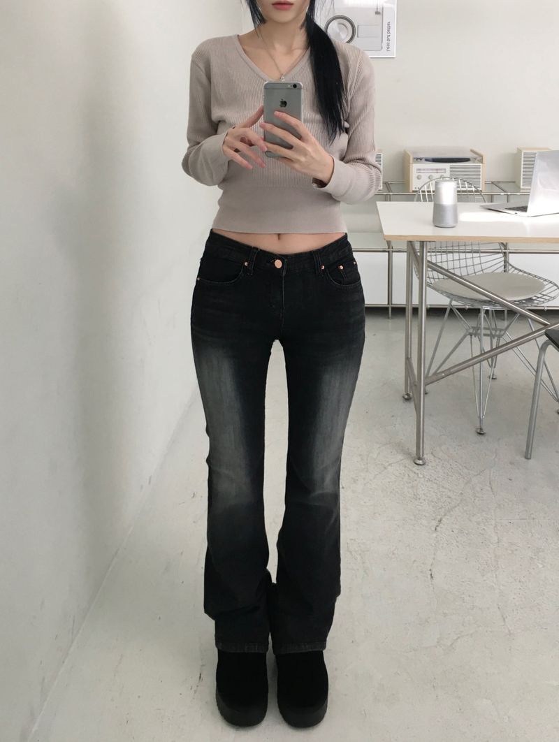 Basic V-neck knitwear (4 colors)