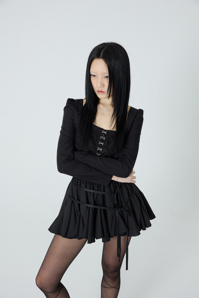 bustier blouse