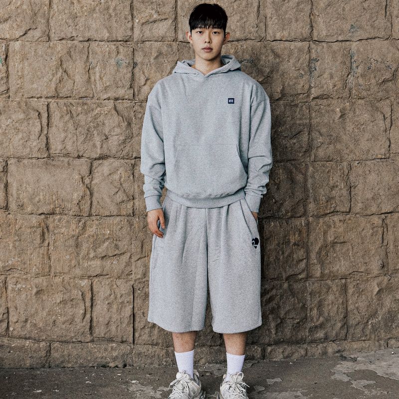 MVR Heart Logo Super Wide Bermuda Pants Gray