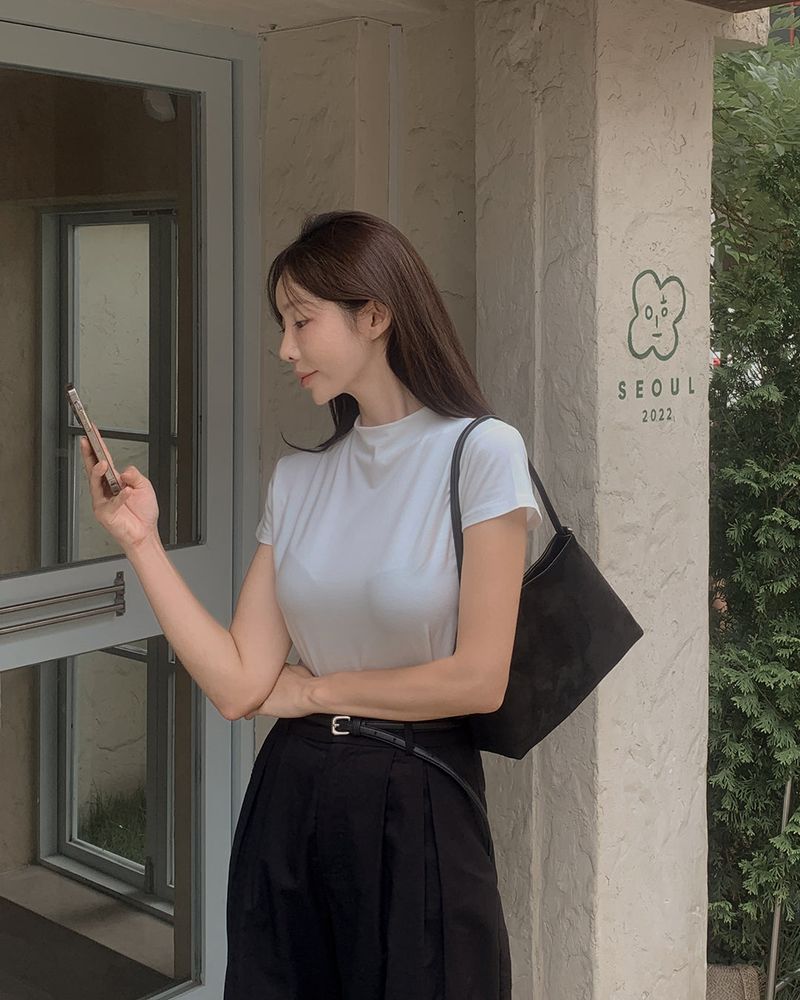 Viven Suede Shoulder Bag